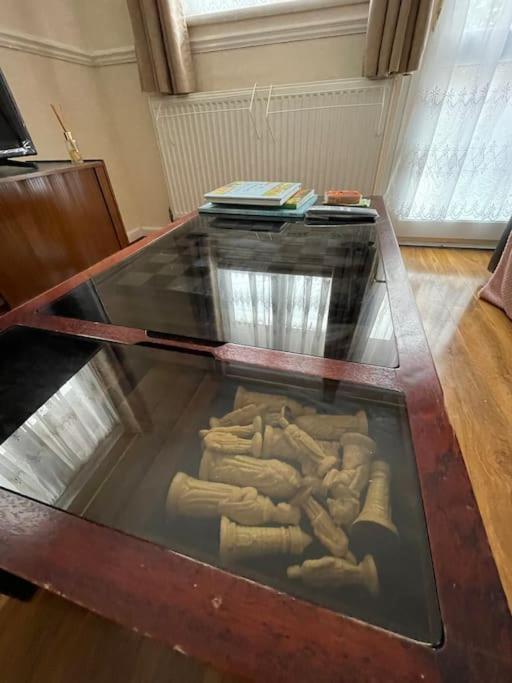 Spacious Bungalow In London, Near Central London, The Excel Centre And The O2, Ideal For Families Kültér fotó